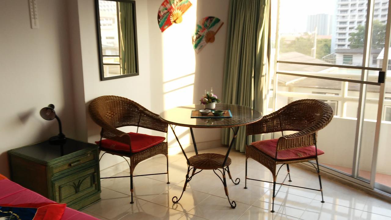 Appartement View Talay 1 Jomtien à Pattaya Extérieur photo