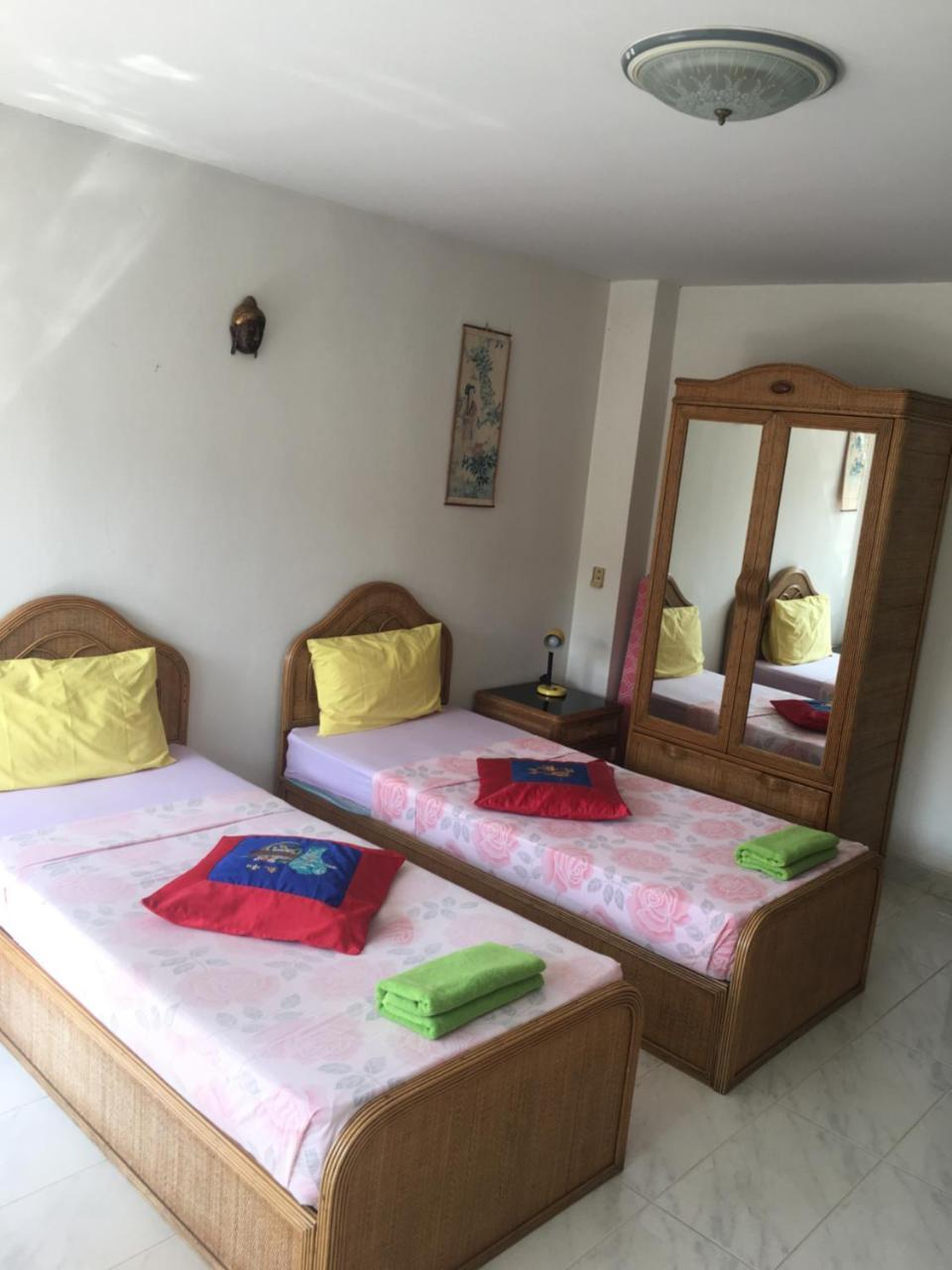 Appartement View Talay 1 Jomtien à Pattaya Extérieur photo
